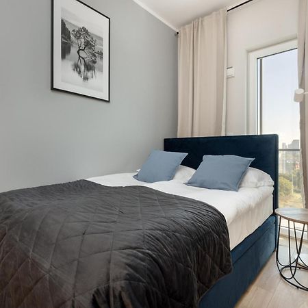 Business Center Apartments Warsaw Wola By Noclegi Renters Екстериор снимка