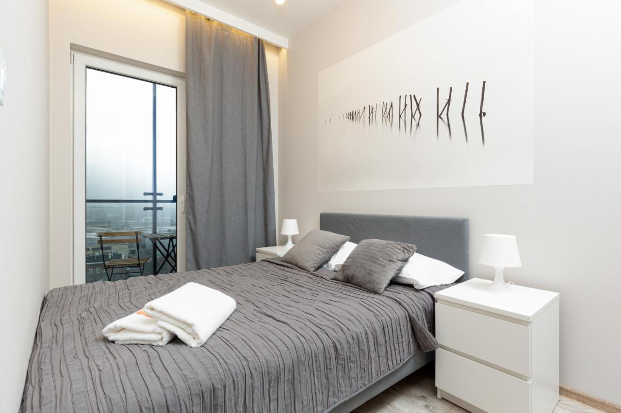 Business Center Apartments Warsaw Wola By Noclegi Renters Екстериор снимка