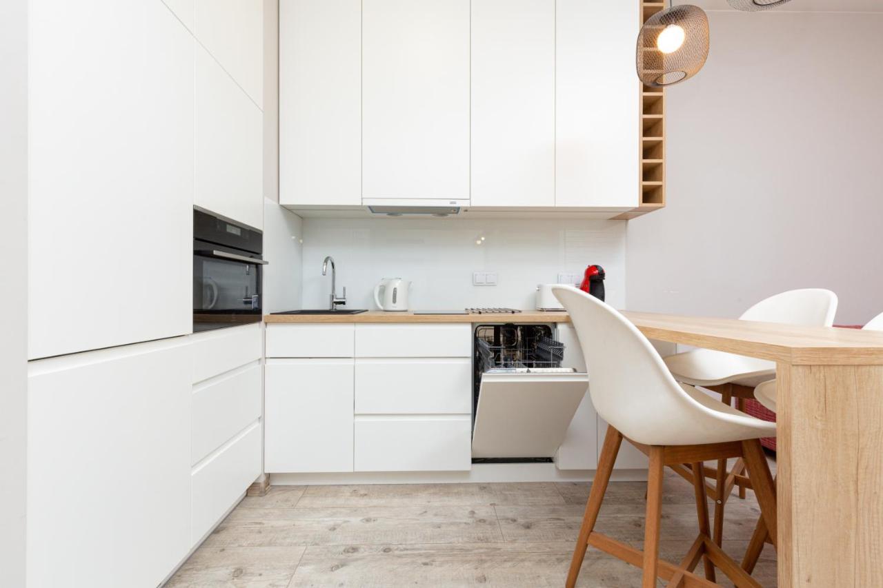 Business Center Apartments Warsaw Wola By Noclegi Renters Екстериор снимка